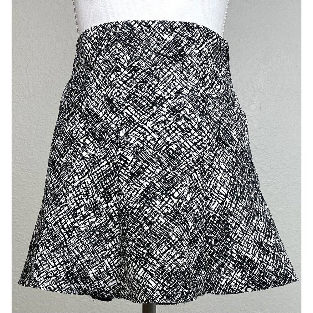 ZARA WOMAN Womens MEDIUM Black/White Crosshatch Flare Raw Hem Skater Mini SKIRT